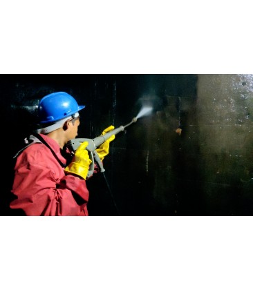 Professional water tank cleaning service