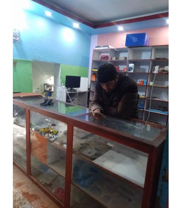 पसलको लागि सटर बिक्रीमा।